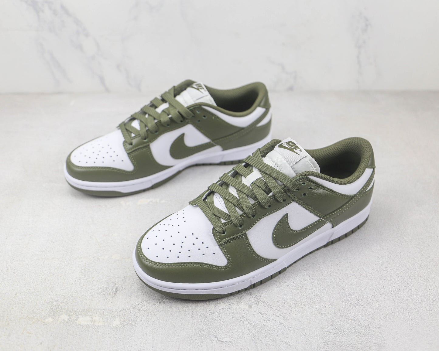 Nike Dunk Low Medium Olive